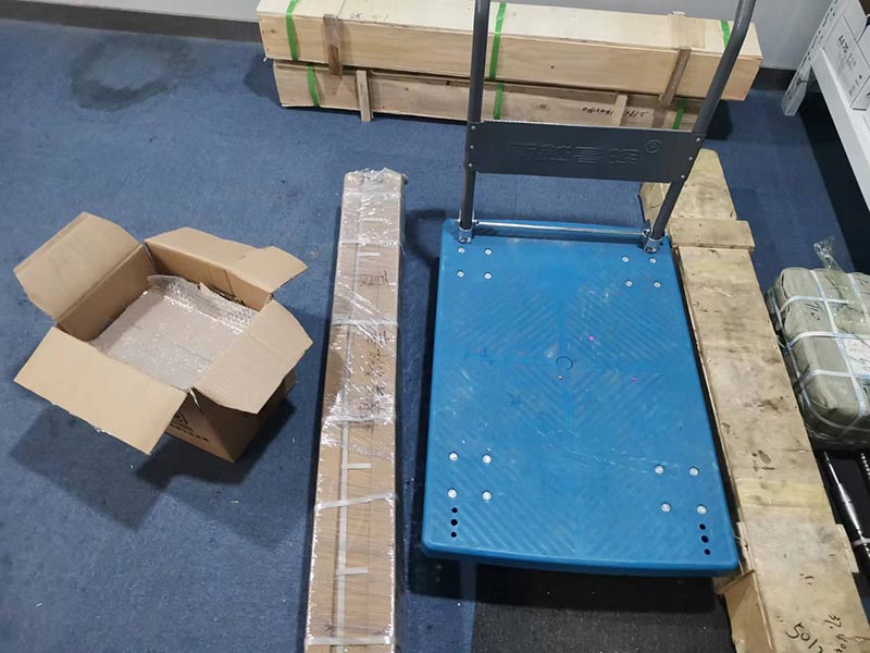 祝贺我公司为溧阳市客户制造的丝杠与导轨顺利完成发货！